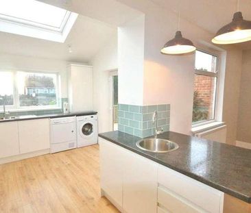 Victoria Road, Barry. Vale Of Glamorgan, CF62 - Photo 3