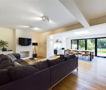 4 bedroom semi-detached house to rent - Photo 2