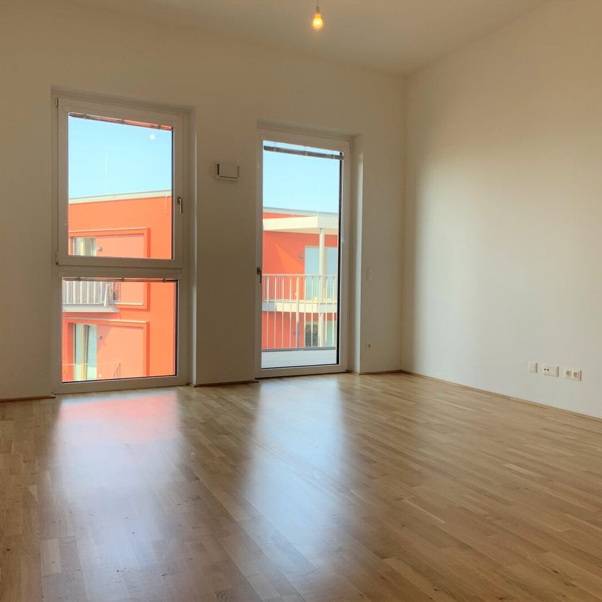 Perfekt geschnittene 2-Zimmer-Wohnung mit großem Balkon an der Lände! - Photo 1