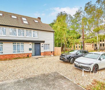 5 bedroom semi-detached house to rent - Photo 1