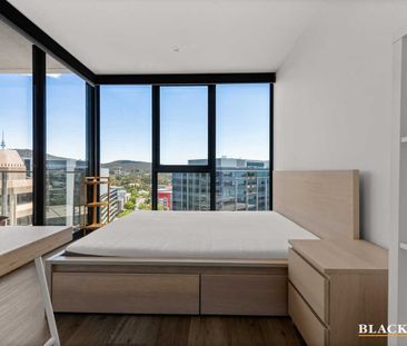Furnished 2 Bedroom Apartment with city views - Photo 6