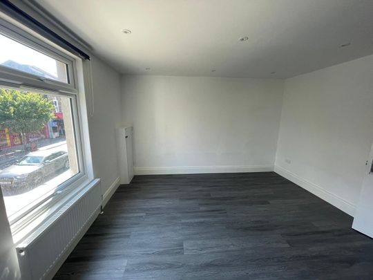 2 Bed Flat, London Road, CR0 - Photo 1