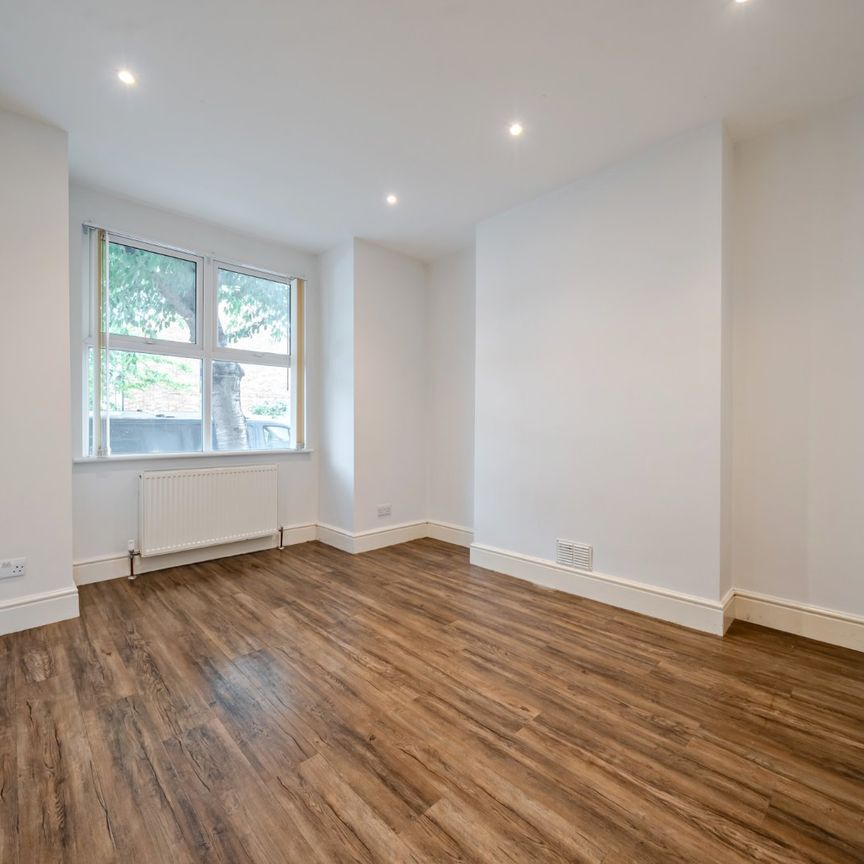 Marmadon Road, Plumstead, London, SE18 - Photo 1