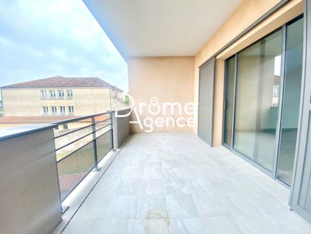 Location Appartement 3 pièces 82m² TOURNON SUR RHONE 07300 - Photo 5