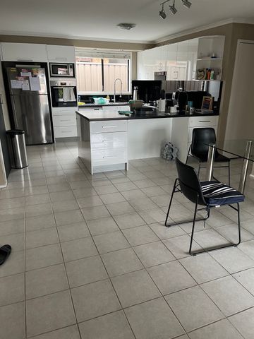 Erskine Park - Photo 4