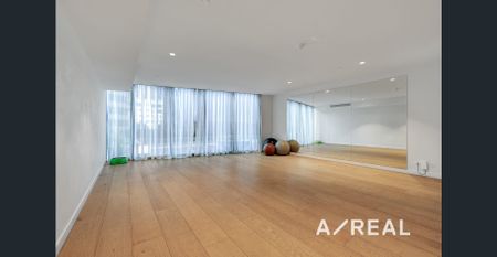 Modern Urban Living in the Heart of Melbourne CBD - Photo 2