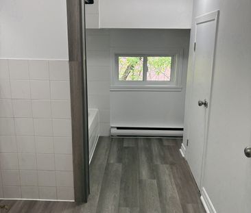 4 1/2 à Louer - Photo 1