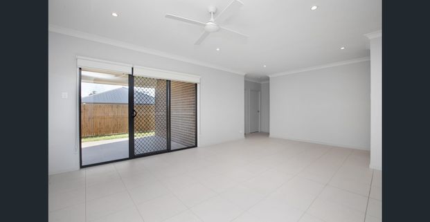 Beautiful Modern Home - $630 per week to increase to $700 per week 09/02/2027 - Photo 1