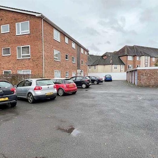 Wimborne, BH21 - Photo 1