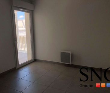 T2 AVEC LOGGIA ET PARKING - Photo 5