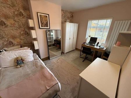 Cannon Street, Wellingborough, Northamptonshire, NN8 - Photo 4