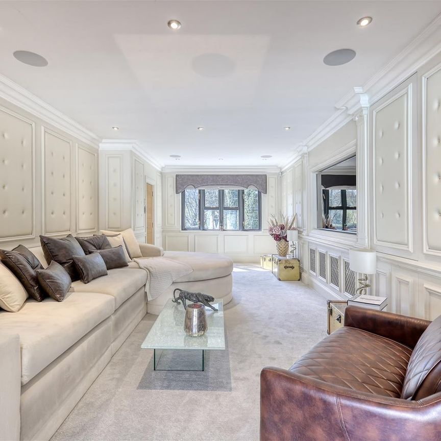 Courtland Drive, Chigwell - Photo 1