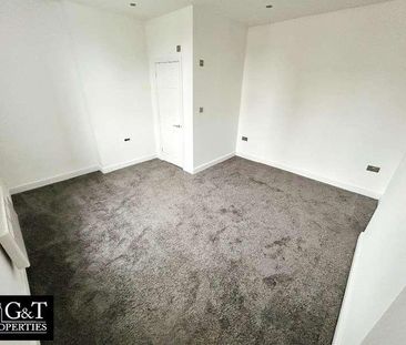 Chester Road North, Kidderminster, DY10 - Photo 3