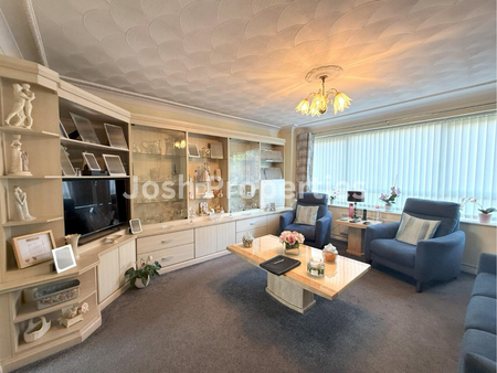 2 bedroom ground floor flat to rent - Photo 5