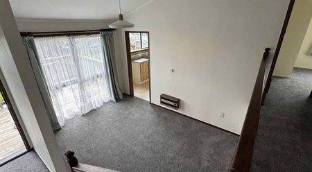 Browns Bay, 3 Bedrooms, $750 - Photo 5