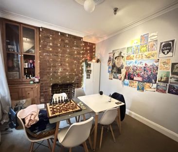 142 Burley Road, Leeds, LS4 2EU - Photo 3