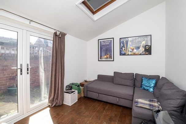 4 bedroom house to rent - Photo 1