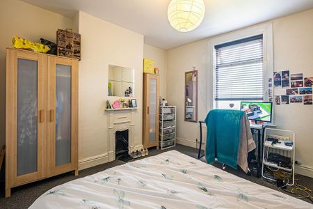 4 bedroom house to rent - Photo 3