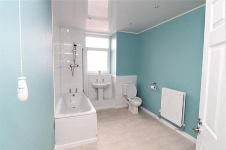 2 bedroom maisonette to rent - Photo 3