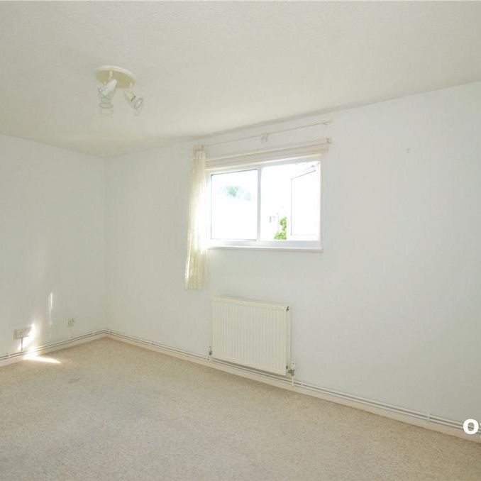 1 bedroom property to rent - Photo 1