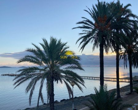 Seafront Apartment - Los Urrutias - Photo 3