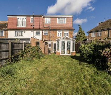 4 bedroom terraced house to rent - Photo 6