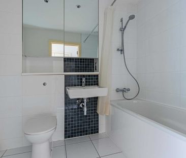 2 bed Flat for rent - Photo 6