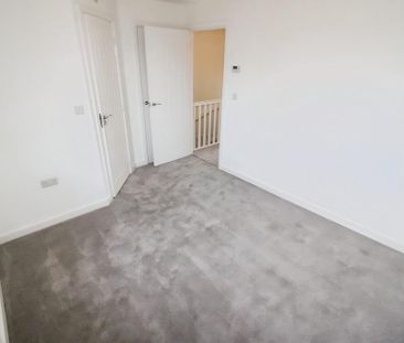 3 bedroom end of terrace house to rent - Photo 6