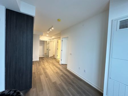 For Lease - 8 Interchange Way Unit# 4808, Vaughan, Ontario - Photo 5