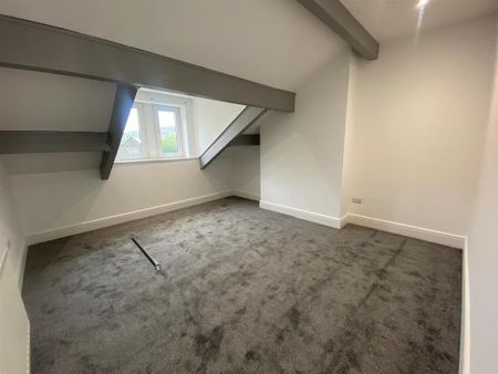 4 bedroom apartment to rent - Photo 2