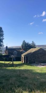 Cottage in West Yorkshire, - Photo 4