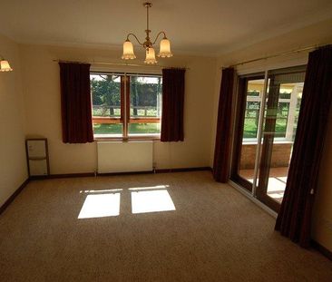 4 bedroom detached house to rent - Photo 1