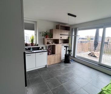 Zeer aangenaam 2SLP-appartement met 2 grote terrassen nabij de Bour... - Photo 3