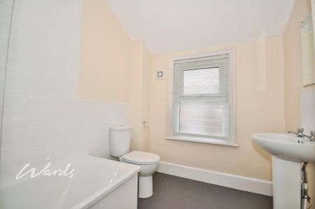 3 bedroom end of terrace house to rent - Photo 5