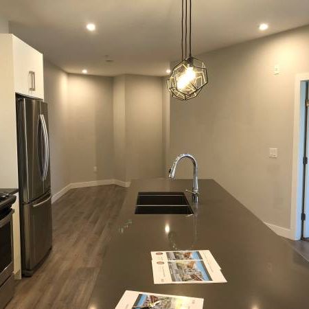 4th Floor 2 beds 2 baths - Photo 3