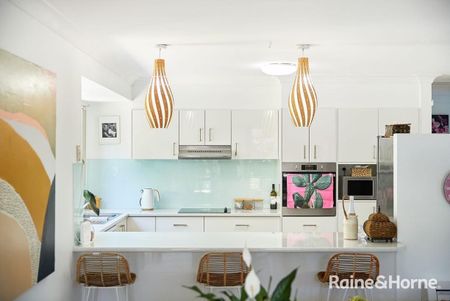 Modern three-bedroom villa - great location - Photo 4