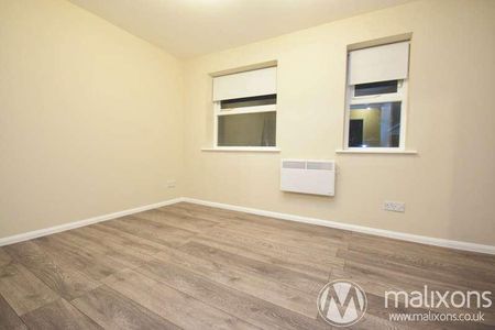 Molyneux Drive, London, SW17 - Photo 2