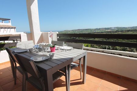 Ground Floor Apartment in Casares Playa - Photo 5