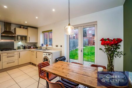 3 bedroom terraced house to rent - Photo 5