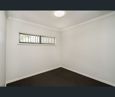 6/33 Plantagenet Crescent, Hamilton Hill, WA 6163 - Photo 3