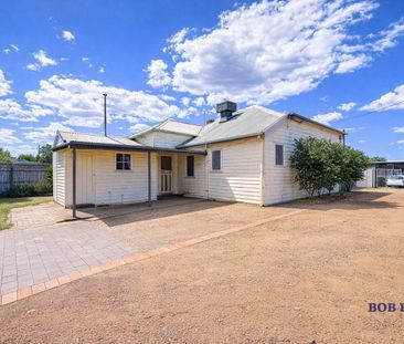 Convenient location within minutes of CBD and sporting ovals - Photo 6
