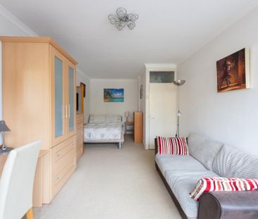 Studio to rent - Photo 5