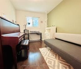 For Lease - 20 Porterfield Crescent, Markham, Ontario - Photo 4