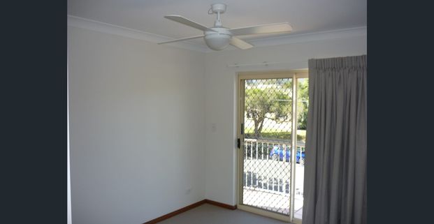 Secure, Immaculate & Refurbished Unit in popular Lutwyche! - Photo 1