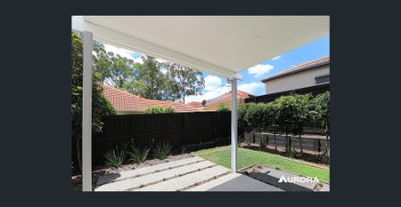 Modern Townhouse in Prime Location!! - Photo 4