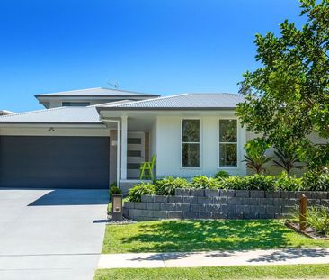 Beautifully Presented Home in Prime Crestwood Location - Photo 4