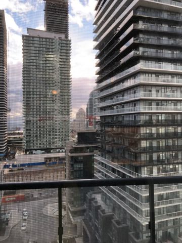 For Lease - 39 Annie Craig Drive Unit# 1505, Toronto, Ontario - Photo 3