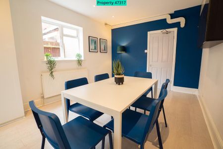 6 bedroom terraced house to rent - Photo 4