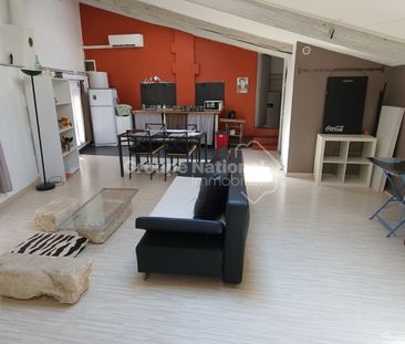 AVIGNON INTRA MUROS Appartement meublé., - Photo 3