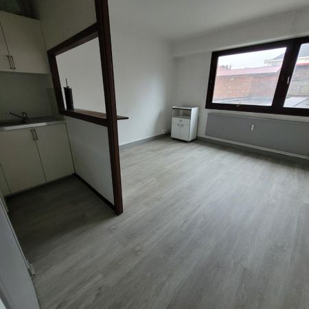 Location Appartement 1 pièce 24m² LILLE 59800 - Photo 3